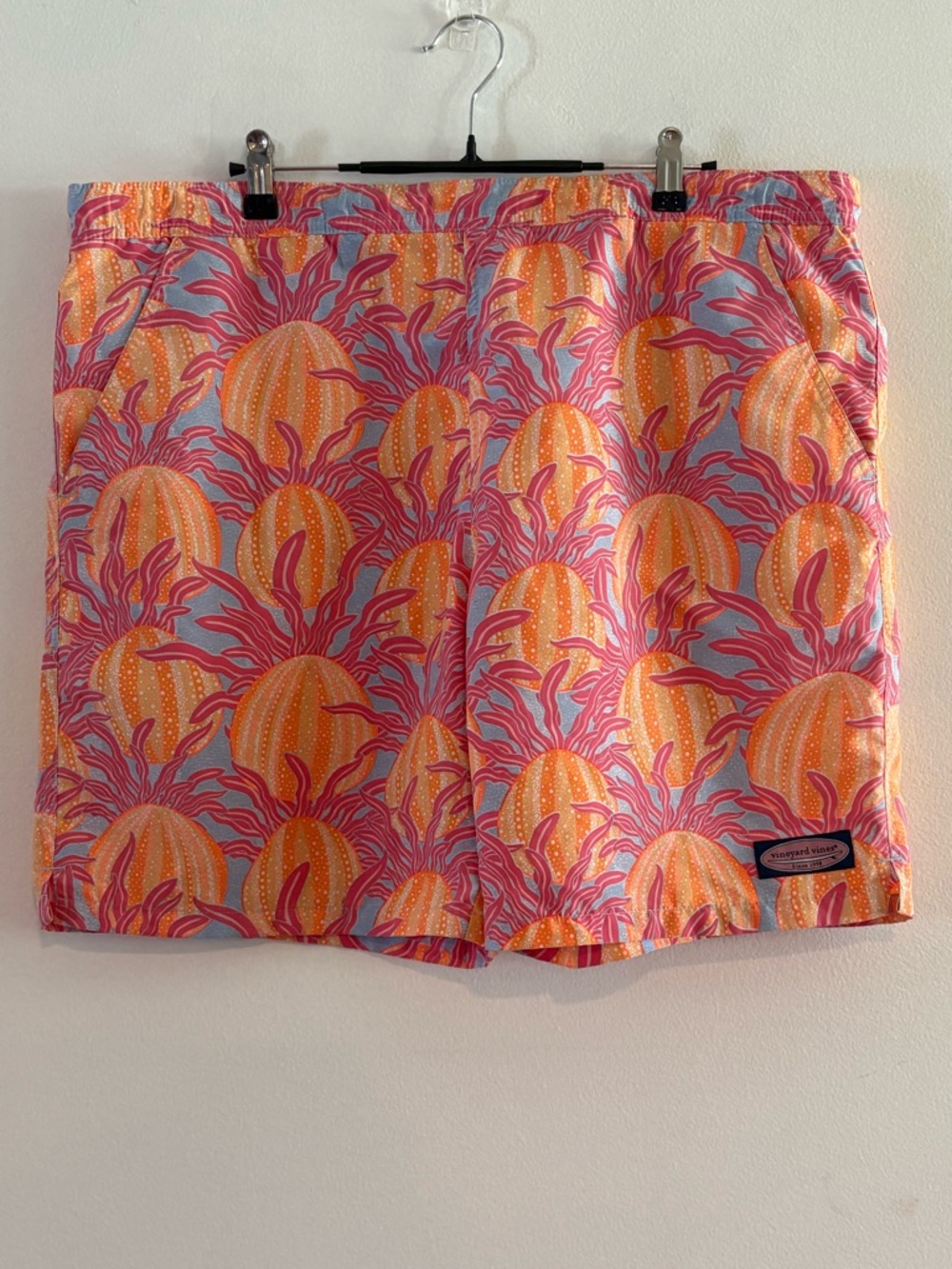 Vineyard Vines Pink & Orange Tropical Print Swim Trunks Med